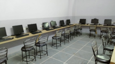 Spacious and Well-equipped Computer Lab at The VIT School